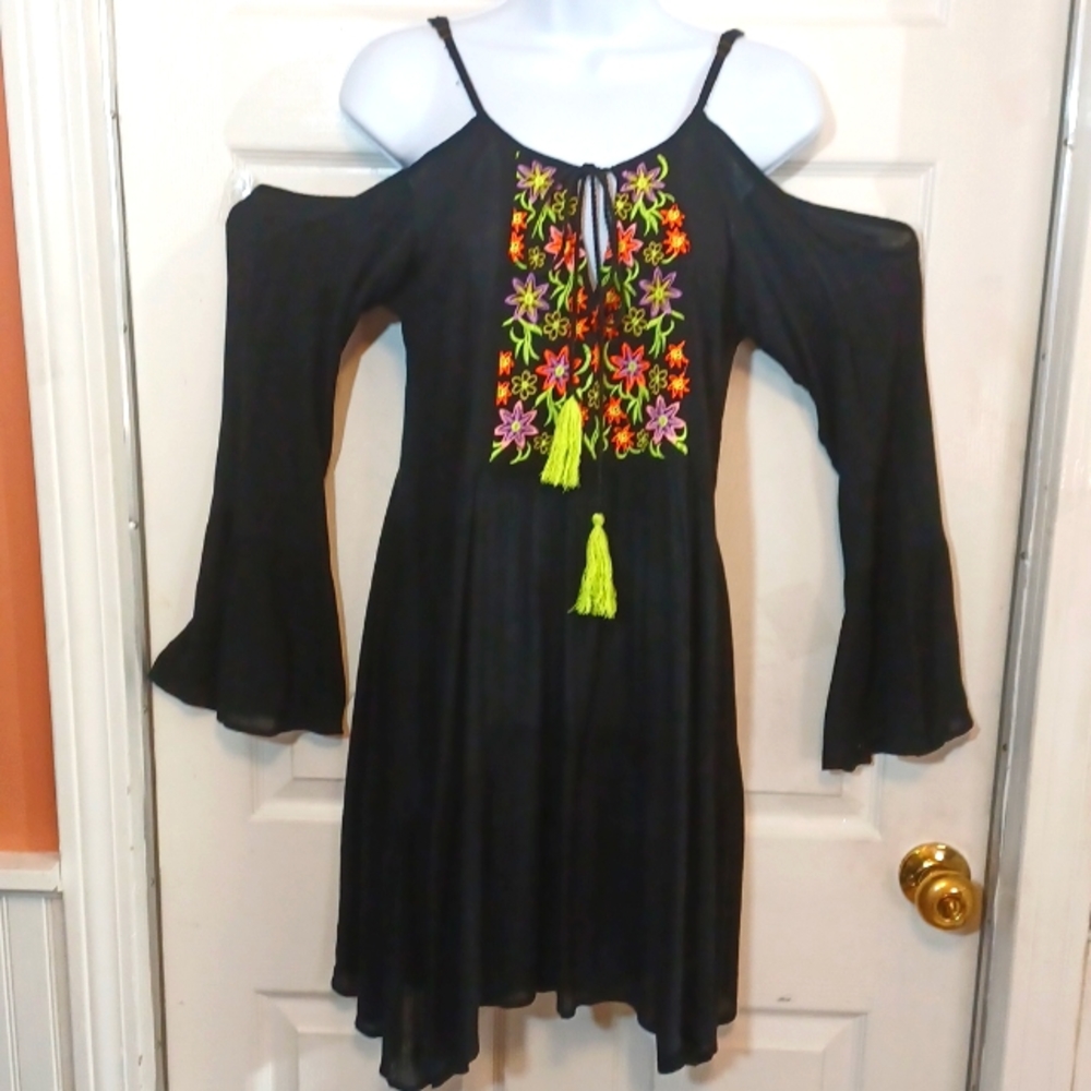 Exist dress